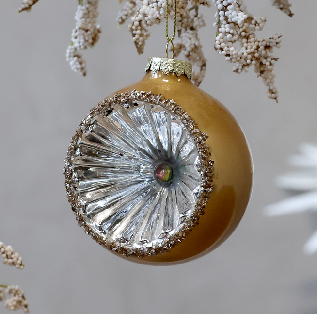Weihnachtskugel D8 cm champagner