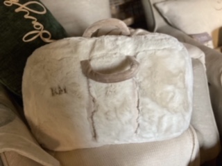 RM Handbag Faux Fur Box Pillow Kissen Handtaschenform